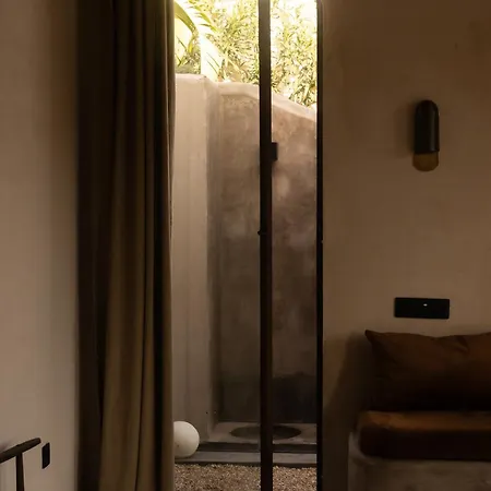 Ecohotel El Agua *